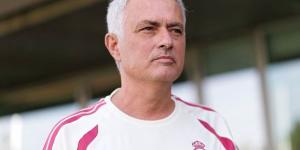 مورينيو يراقب مواجهة برشلونة وباريس