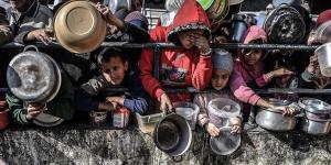 غزة: تحذير من تفاقم المجاعة بعد وقف المساعدات عن نصف مليون شخص