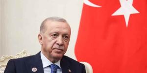 إيران تفتح النار على أردوغان... ما علاقة اليمن؟