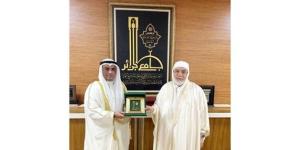 سفيرنا بالجزائر بحث مع وزير الدولة عميد جامع الجزائر تعزيز التعاون الثنائي بالمجال الديني