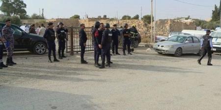 هجوم مسلح في الأردن.. قتلى وجرحى بإطلاق نار خلال جنازة داخل كنيسة في الكرك