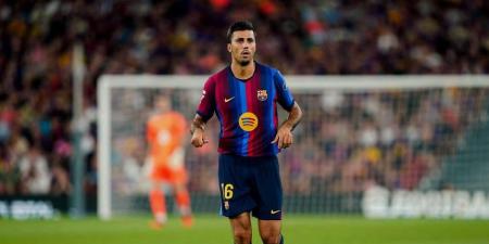 برشلونة يراهن على «نظام رودري» أمام ريال مدريد في الكلاسيكو