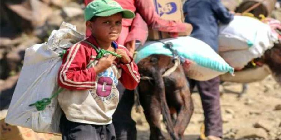 هيومن رايتس ووتش تطالب الحوثيين برفع الحصار عن تعز فوراً وسط نفاد الغذاء والدواء