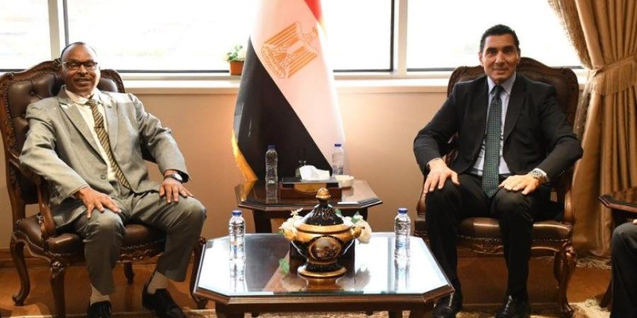 وزير الرياضة يستقبل نظيره السوداني بالعاصمة الجديدة