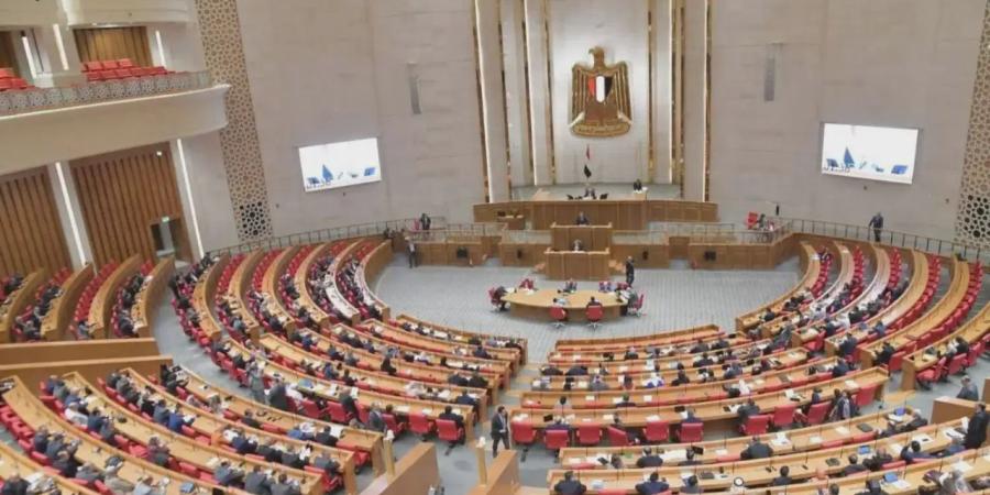 ماذا حدث في جلسة البرلمان المصري لتفويض القوات المسلحة بمهام قتالية دفاعًا عن السعودية؟