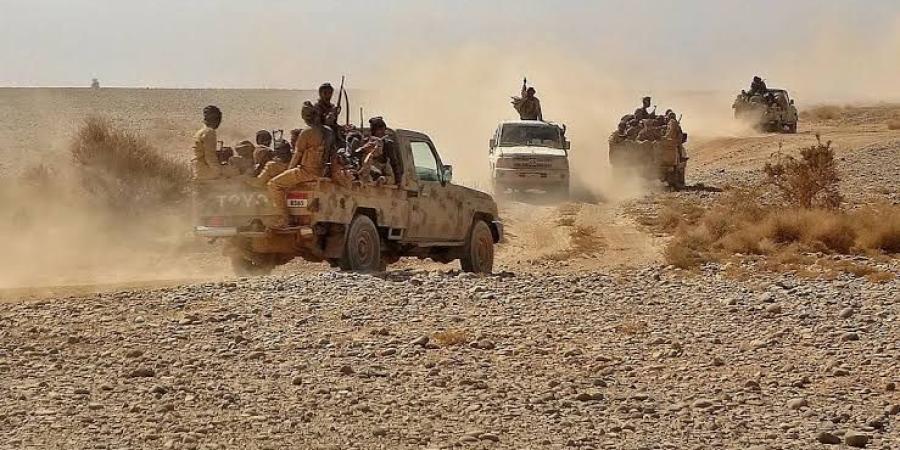 مصدر عسكري يمني: الحوثيون يشنون 3 هجمات في تعز ومقتل مدنيين بقصف حي سكني