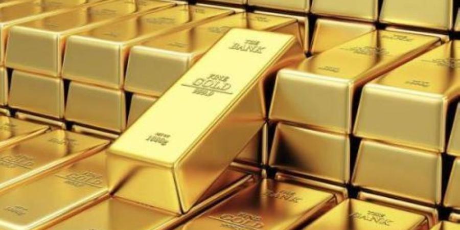 الذهب يرتفع مع تراجع الدولار وترقب مسار الفائدة الأمريكية