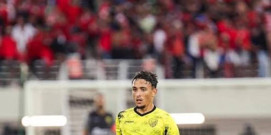 المغرب الفاسي يشترط مليوناً ونصف المليون دولار لبيع نور الدين للأهلي