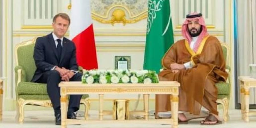 السعودية وفرنسا تؤكدان أهمية تنسيق الجهود لتعزيز الأمن والاستقرار