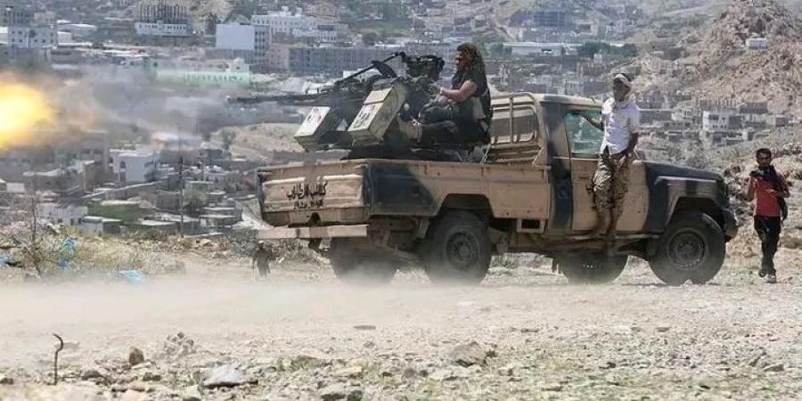 إحباط هجوم حوثي واسع في الجبهة الغربية لتعز