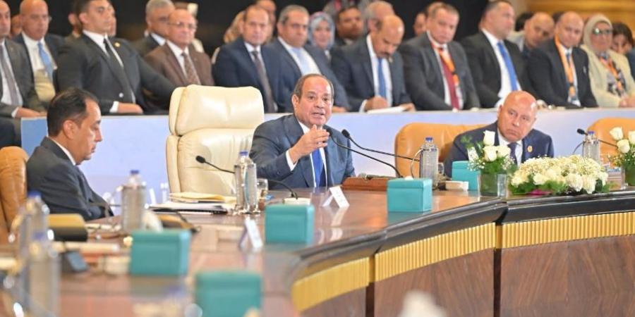 السيسي: الأمن القومي العربي لا يتجزأ ودعم مصر لاستقرار الدول العربية دفاعي