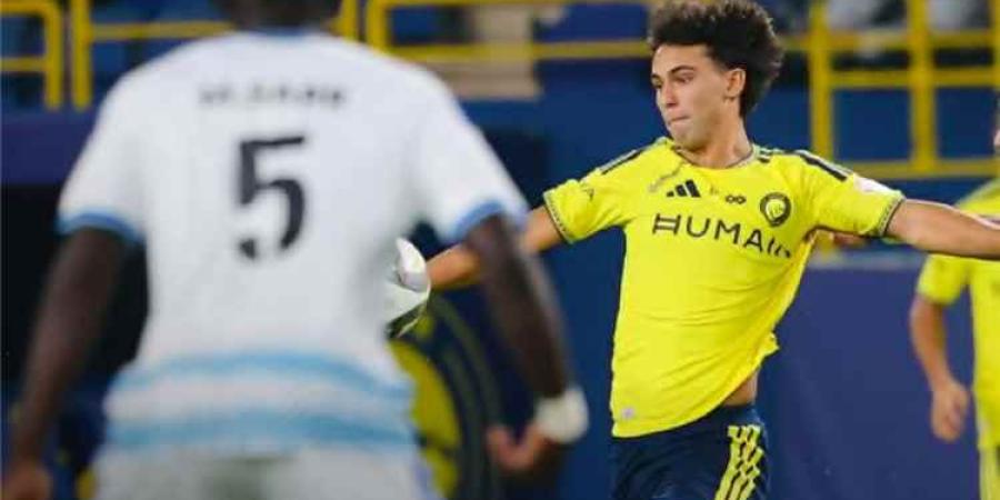 النصر ونيوم يتعادلان سلبياً في الشوط الأول بمواجهة الدوري السعودي