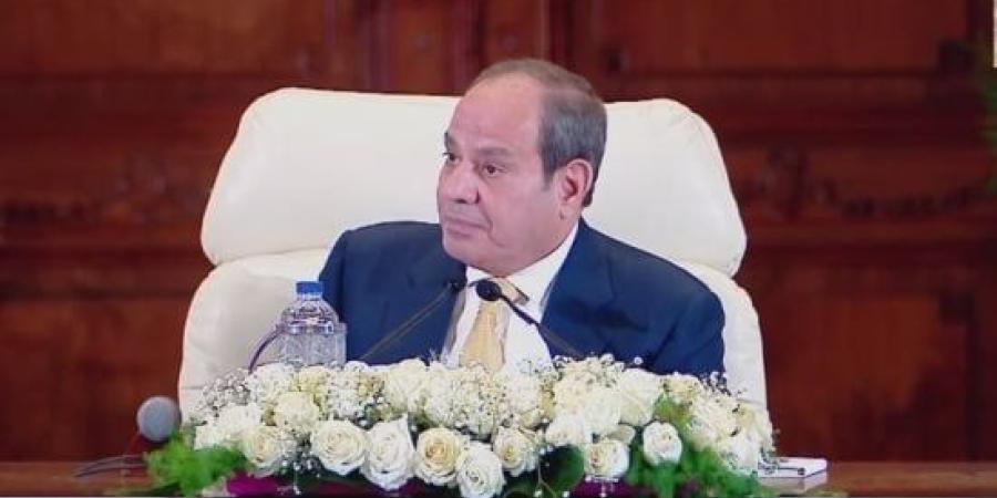 فخامة الرئيس السيسى: أهمية دمج الخدمة المجتمعية بالمشروعات الاستثمارية :اليوم السابع