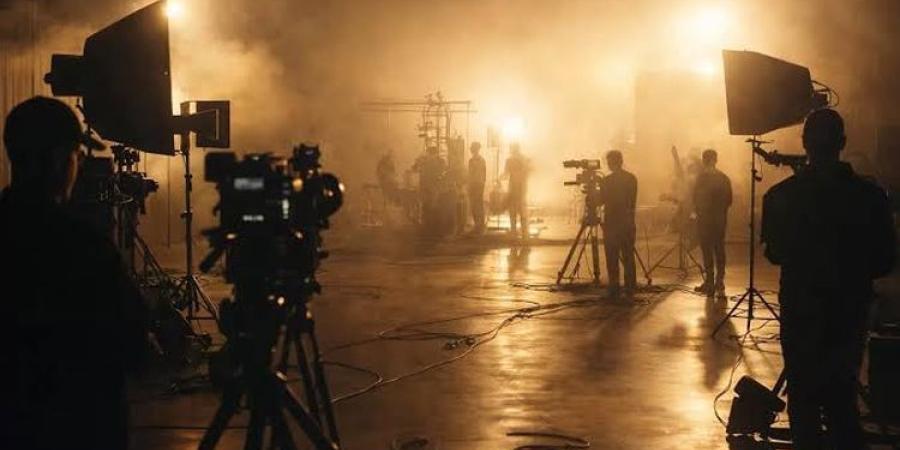 أجور النجوم وتكاليف الإنتاج تضغط على السينما والدراما المصرية.. هل تتعثر مشروعات الموسم المقبل؟