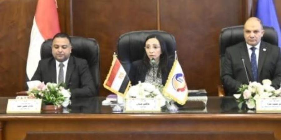 محافظ البحيرة تلتقى أعضاء النواب والشيوخ لمناقشة المشاكل الجماهيرية العاجلة :اليوم السابع
