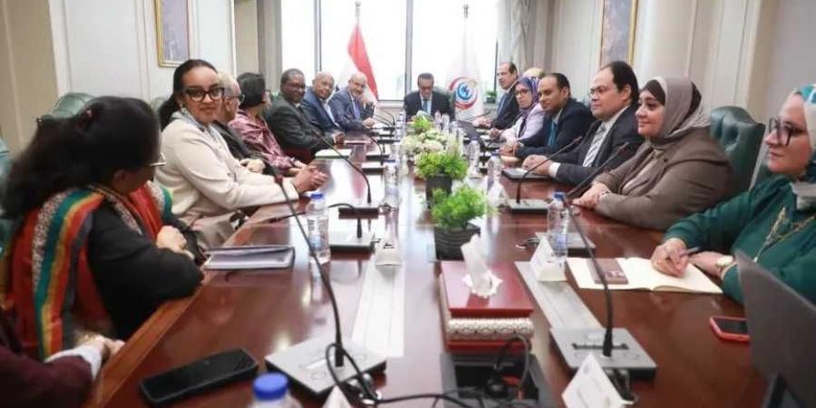 وزير الصحة يستعرض الخطوات التنفيذية استعدادًا لحصول مصر على الإشهاد الدولي بالخلو من البلهارسيا