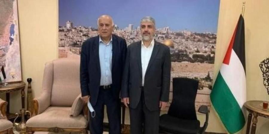 حماس ترفض اتهامات الرجوب لخالد مشعل وتعدّها "منافية للجهود الوطنية"